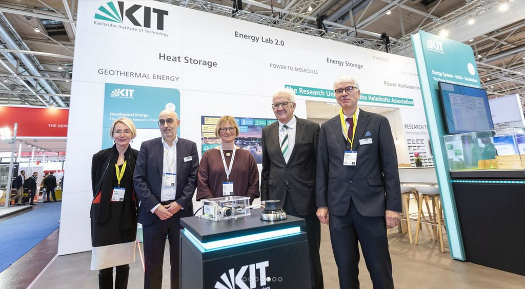 Ministerpräsident Winfried Kretschmann besucht KIT-Zentrum Energie auf der Hannover Messe